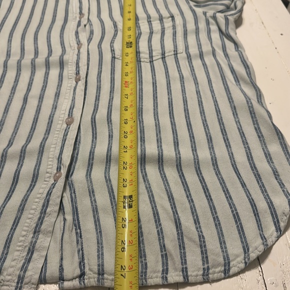 American Eagle Sm button up shirt, light blue and denim blue 100% viscose SOFT!! - Picture 10 of 12